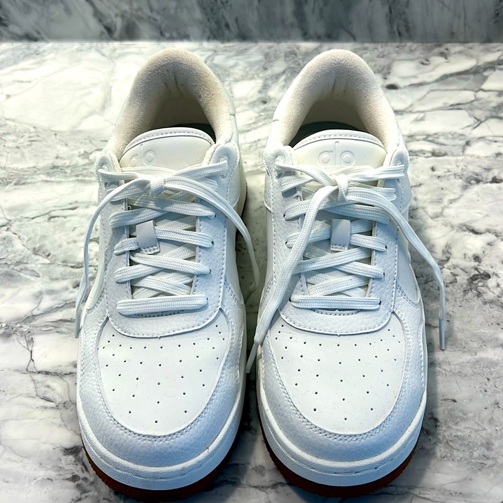 Alo Sneaker